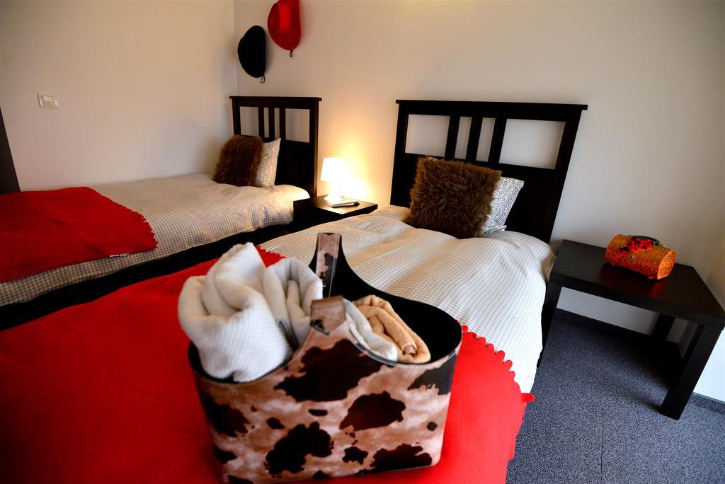 Hotel Biscuit Cluj-Napoca Cameră foto