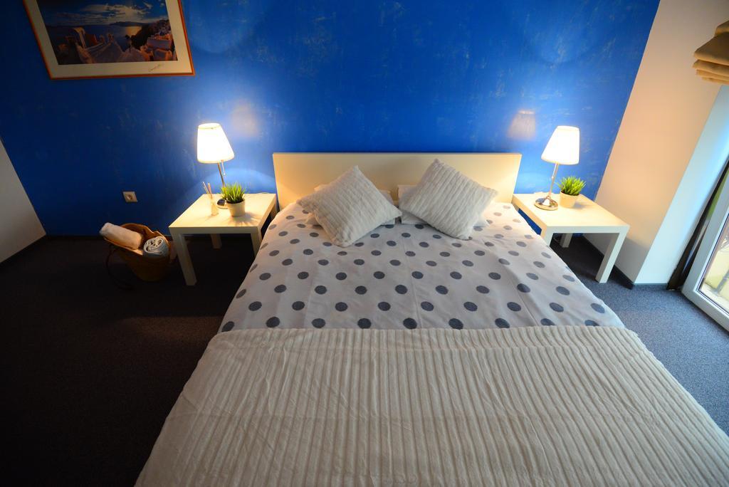 Hotel Biscuit Cluj-Napoca Cameră foto